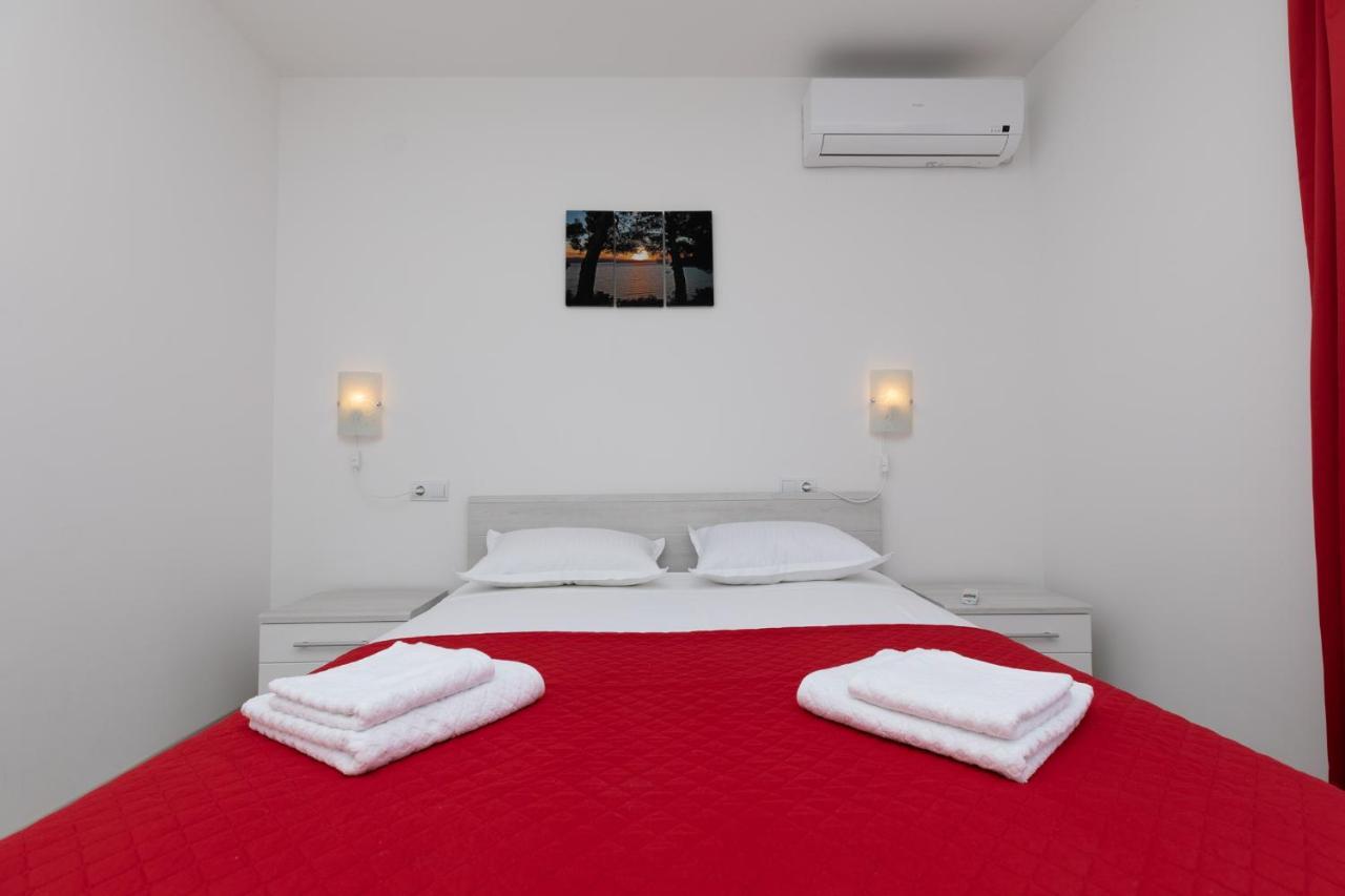 Apartments Bosiljka 麦米科 外观 照片