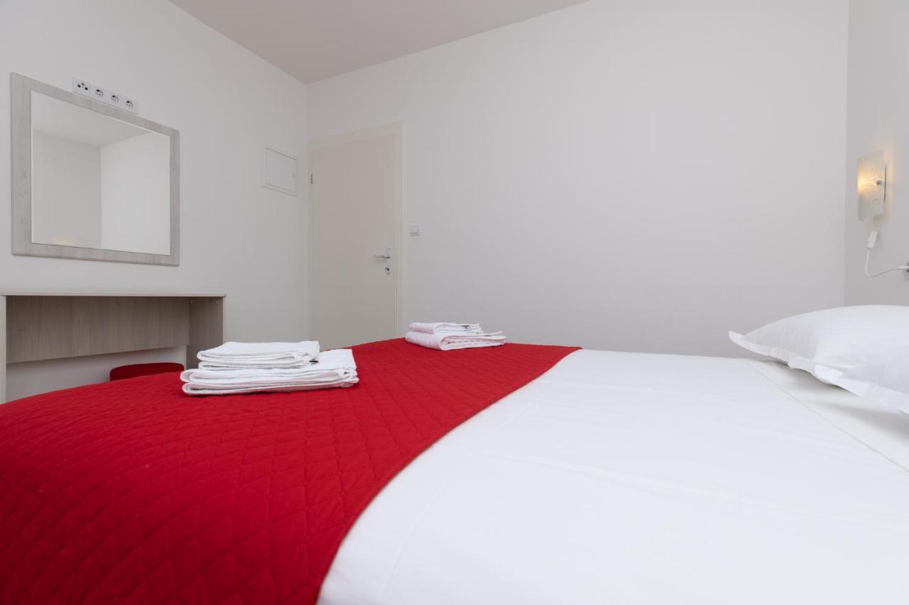 Apartments Bosiljka 麦米科 外观 照片
